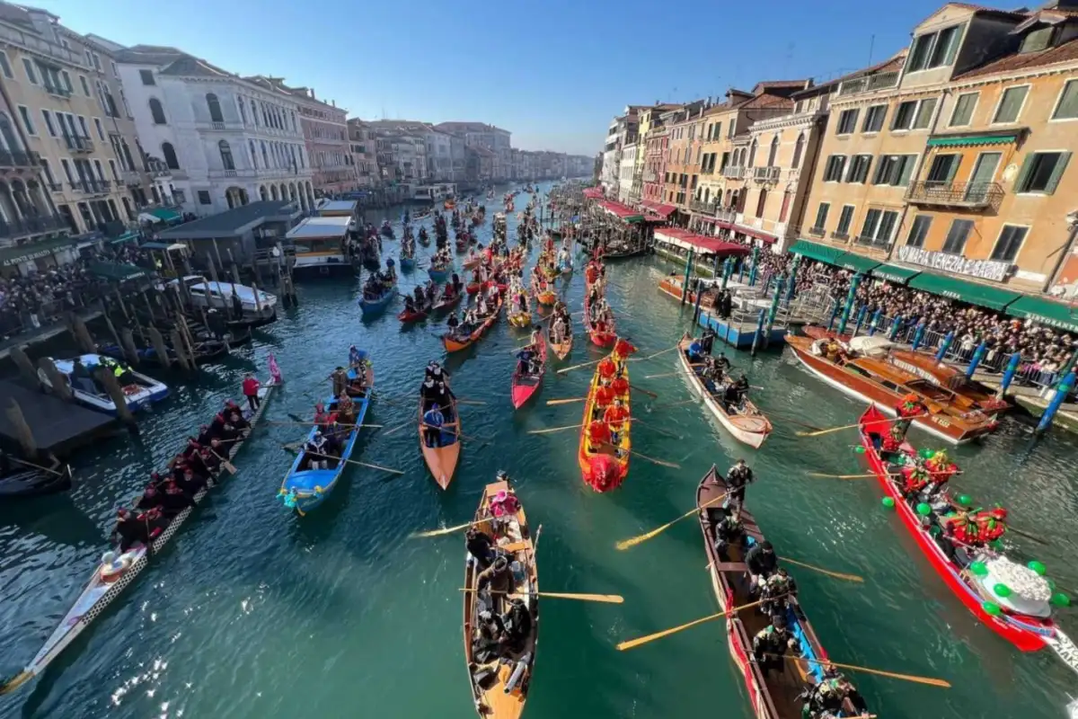 karneval u Veneciji foto X