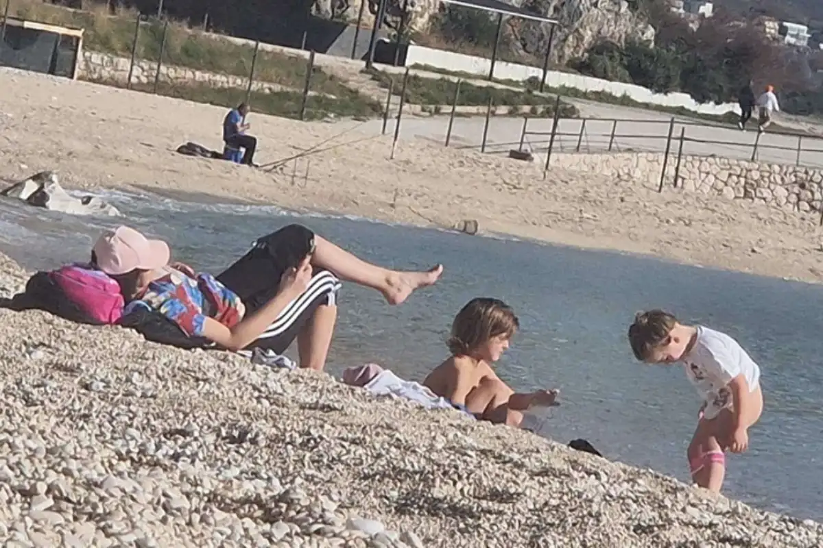 Kupanje zaplivali u Dubrovniku februar SeeSrpska