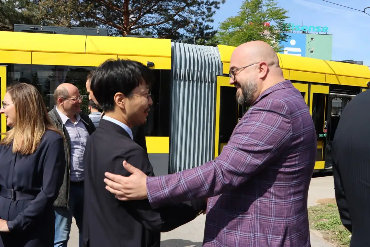 vožnja trojke u tramvaju