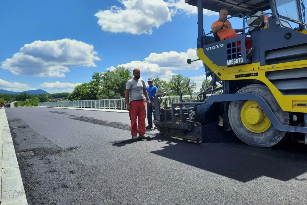 IMG d325f19342e671006485b4e020806428 V