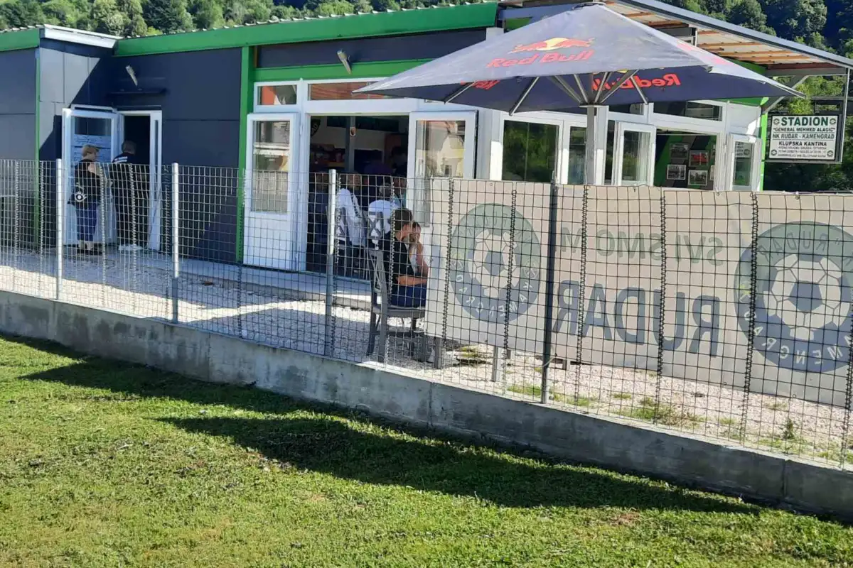 IMG cbf048e42b0b8428dd9548c7225fda36 V