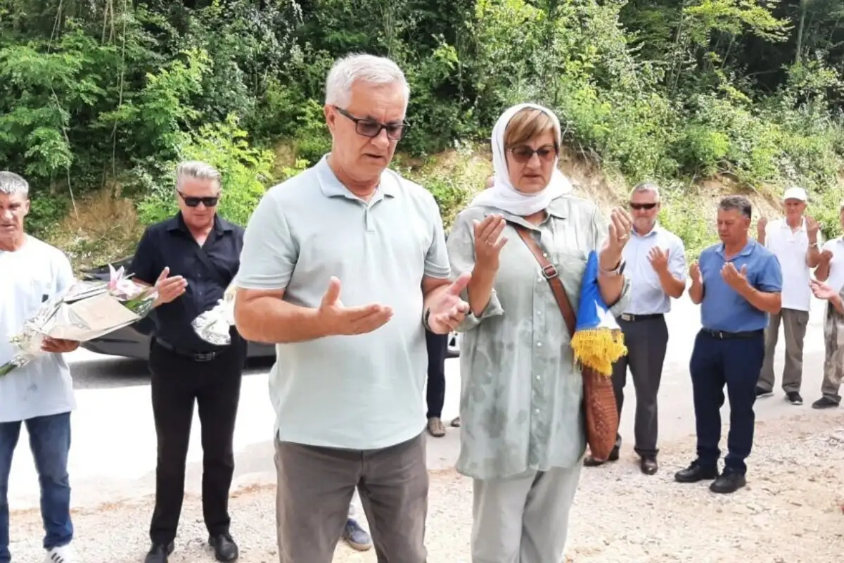 Sanski most Spomen ploča na Krivoj cesti