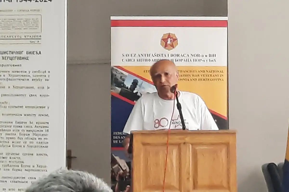 IMG 8c158e977d3cdff4d90768d4f7cba06a V