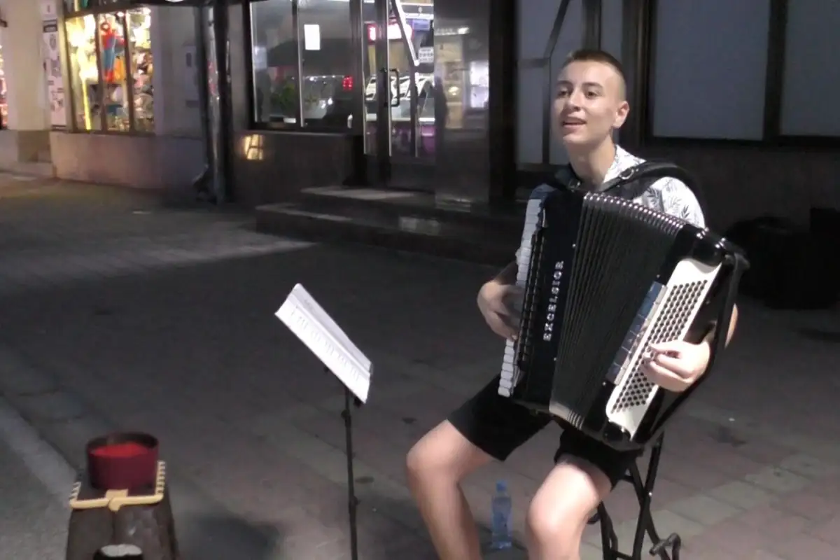 IMG 158c7822691248f8866a43511346d27e V