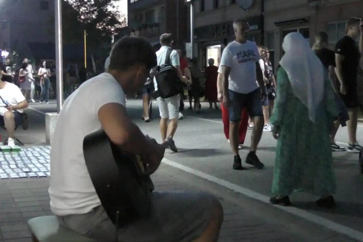 IMG 4d197a78458f8b0fb393b05d4db63200 V