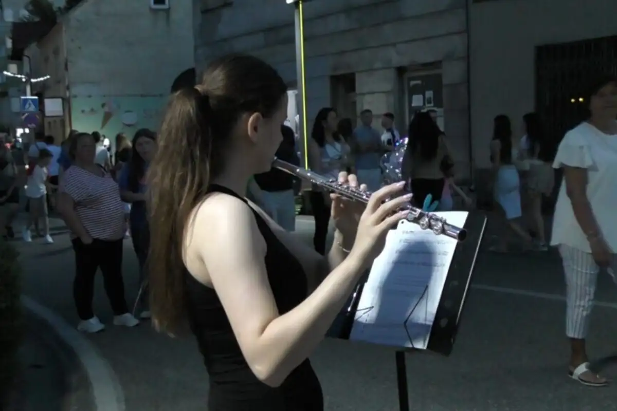 IMG 154e2a4f933c265989e9da52b7927ba4 V