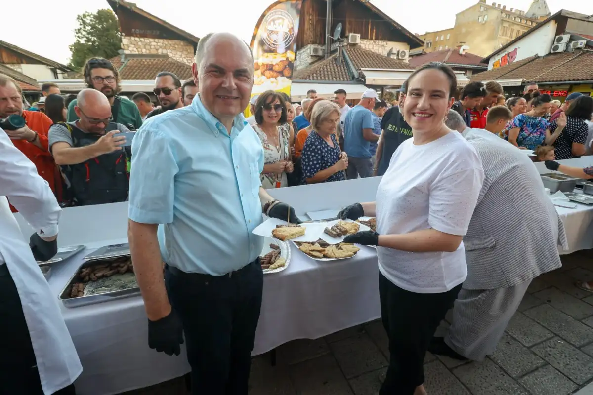 Omladinci iz istočne Bosne u edukativnoj posjeti Sarajevu