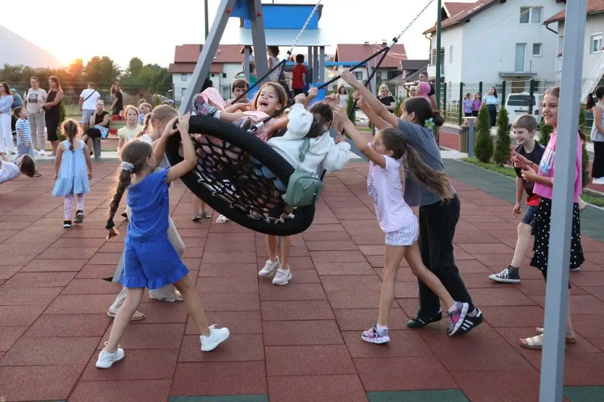 Ilidža otvoren veliki sportski rekreativni centar  6 xxl