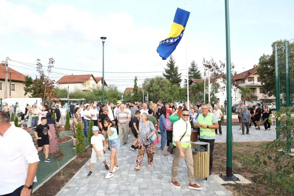Ilidža otvoren veliki sportski rekreativni centar  7 xxl