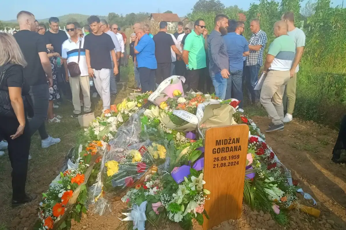 IMG afd34141afcd2265ccedd57eb8a95fdc V