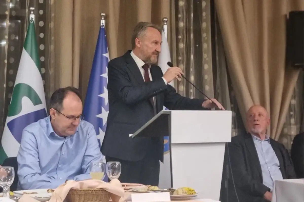 Bakir izetbegovic iftar ramazan zenica sda 2025