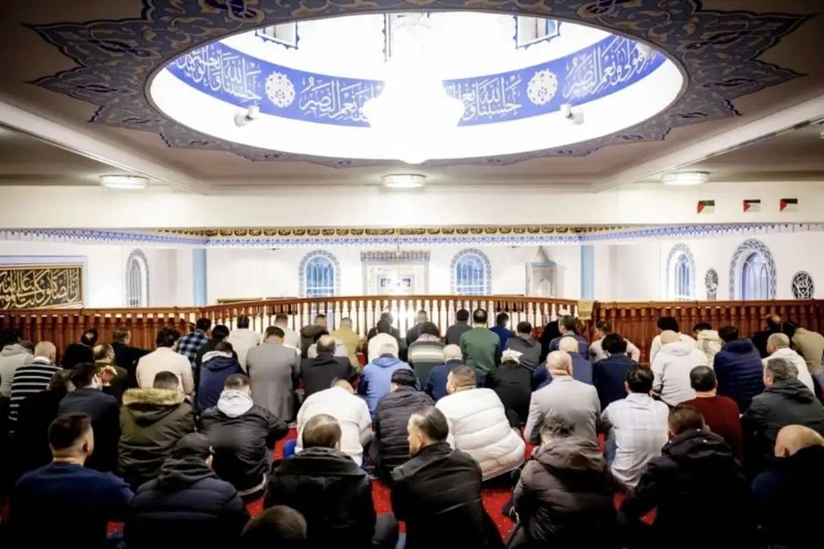 Bajram namaz svijet/ EPA-EFE