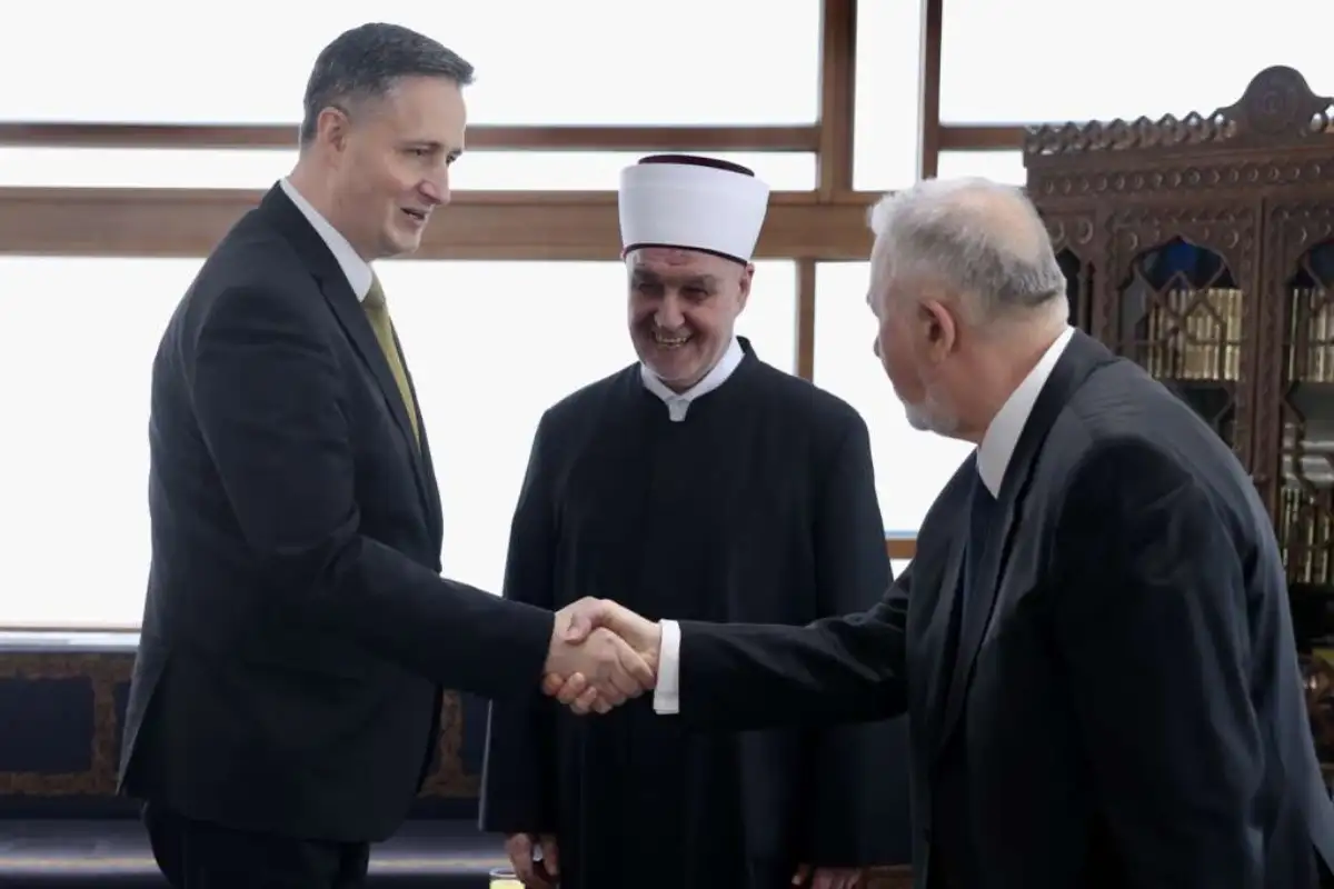 Reis bajram i becirovic/ Fena