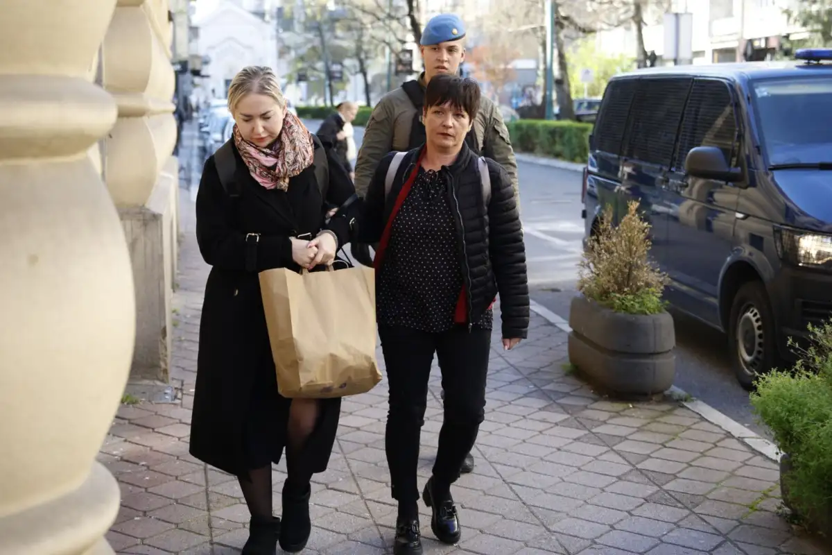 Dzenita Viteskic predate tuzilastvu fena