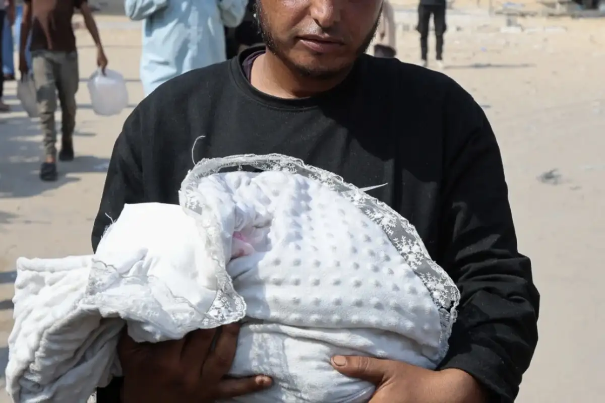 Gaza umrla beba