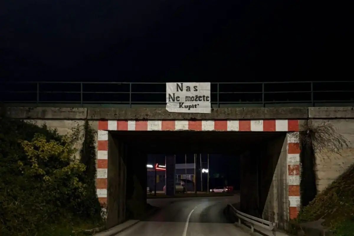 BH Fanaticosi istakli parole protiv saveza sirom Bi H 20