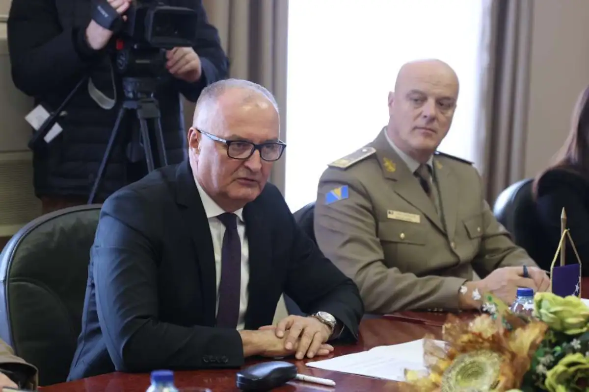 Helez i ministar indonezije2