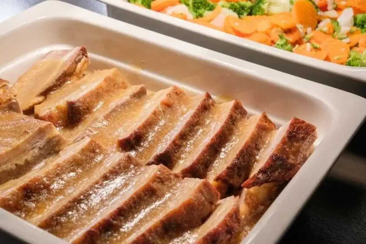 jelo hrana restoran Malak Farma