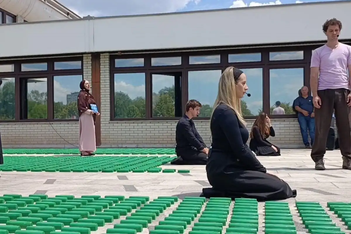 Zagreb islamski centar performans cijet srebrenice