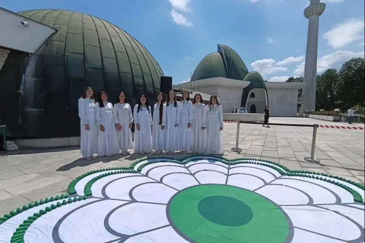 Zagreb islamski centar performans cijet srebrenice