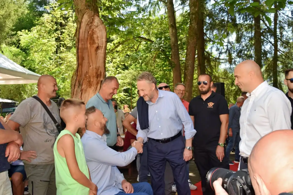 Bakir Izetbegovic obiljezavanje 36. godisnjice GO sda zenica/ Facebook