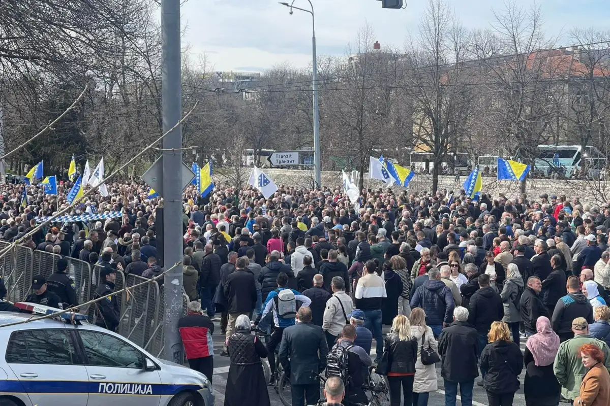 Protesti novo4