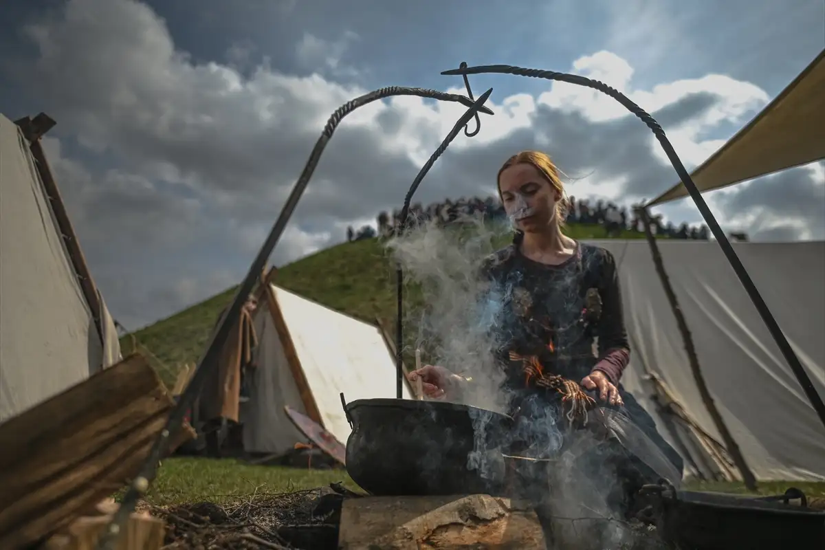 AA 20230411 30824524 30824503 PUTOVANJE KROZ VRIJEME TRADICIONALNI FESTIVAL REKAWKA U KRAKOVU