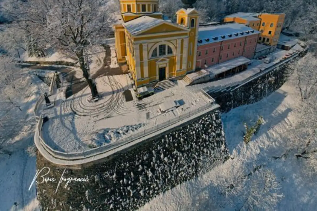 62492457 fojnica