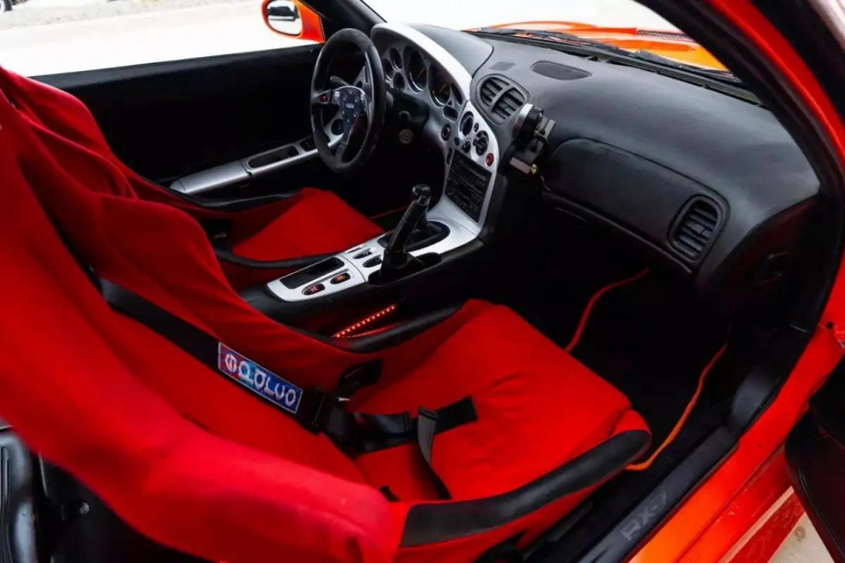 Mazda 4
