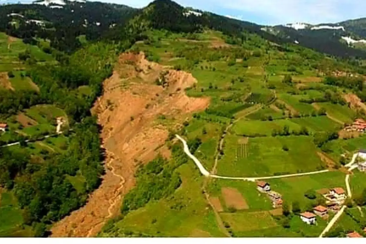 Zeljezno polje 9 godina