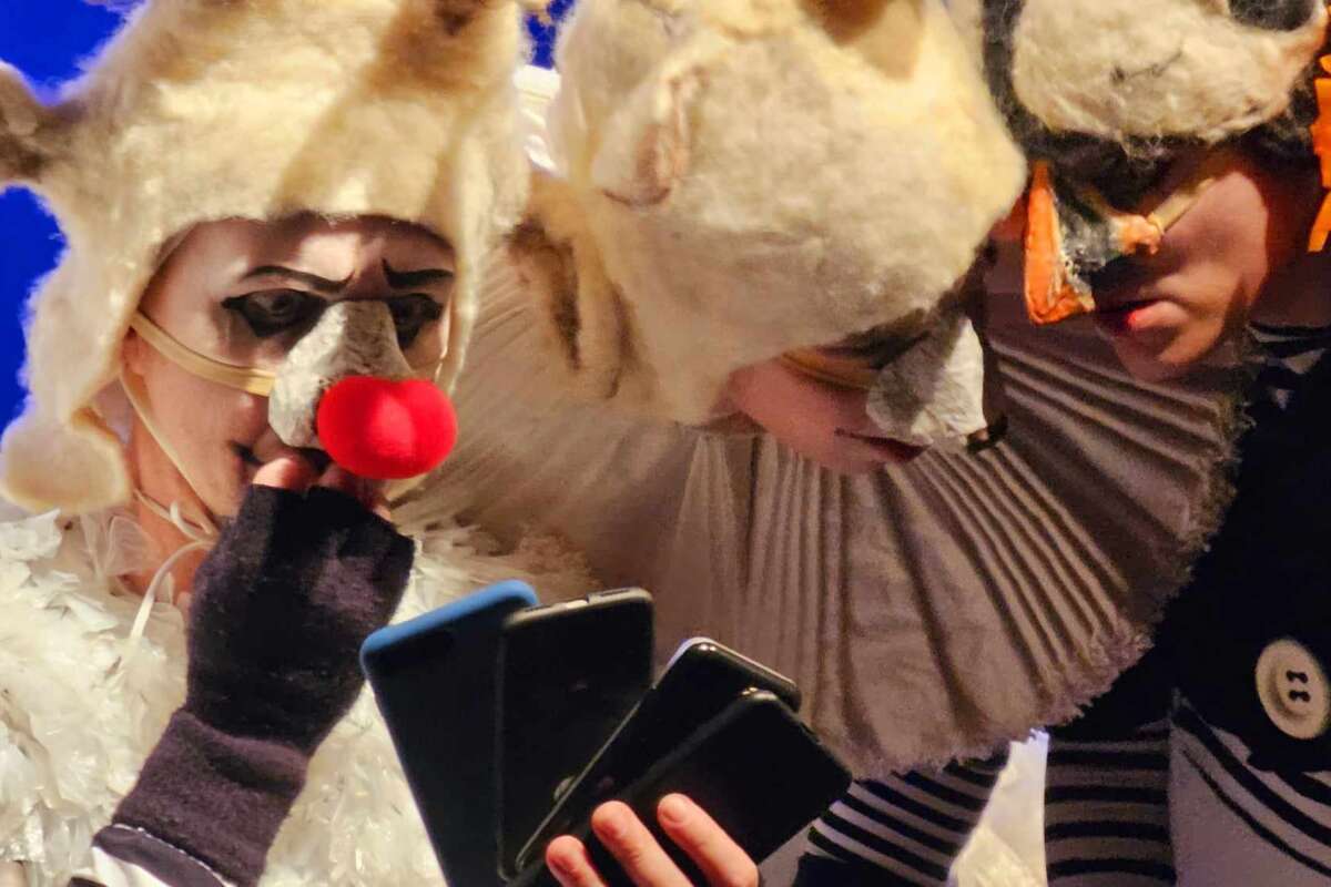 57e2f8f9 fd5b 409e 9bc2 0e608d52f6e6