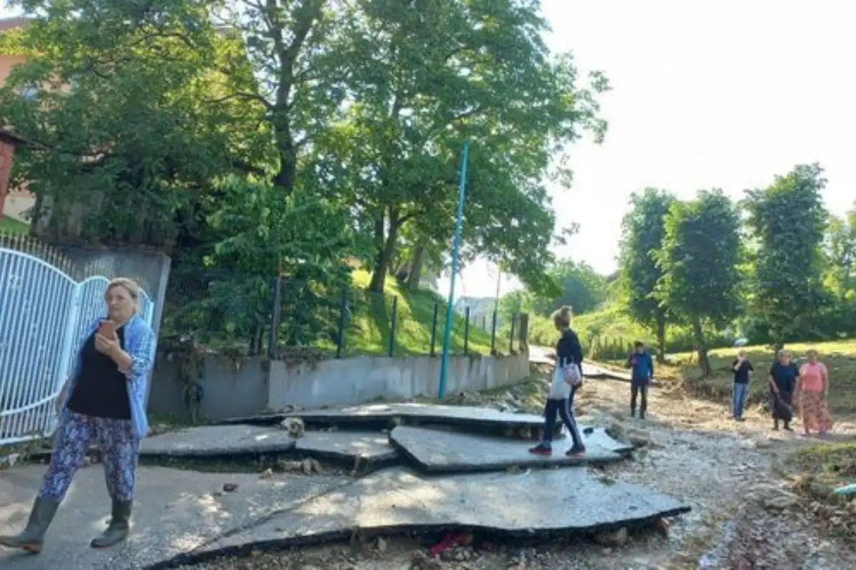 Poplave Tecak