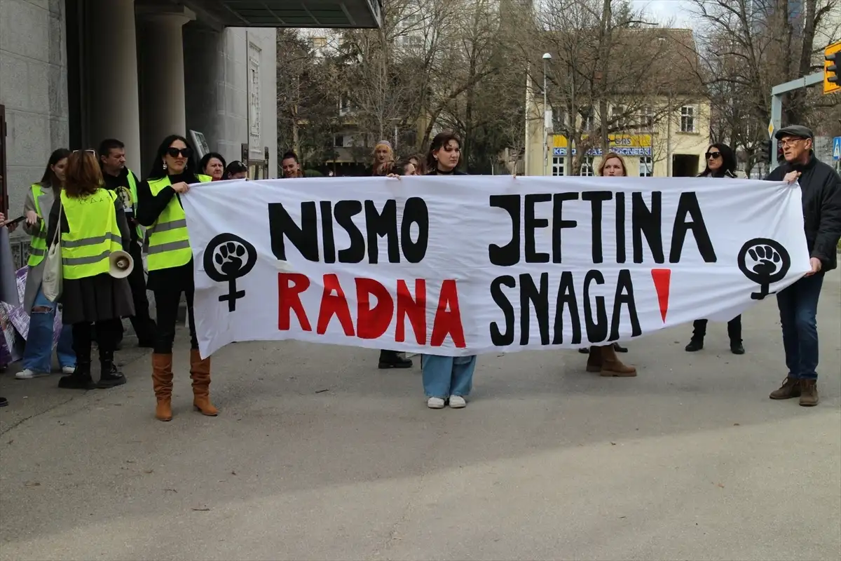 AA 20230308 30511412 30511390 OSMOMARTOVSKI MARS U BANJALUCI NISMO JEFTINA RADNA SNAGA