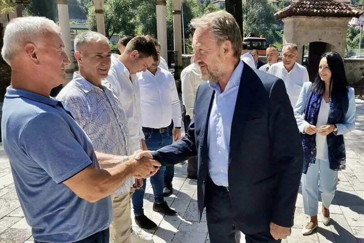 Bakir izetbegovic sda foto