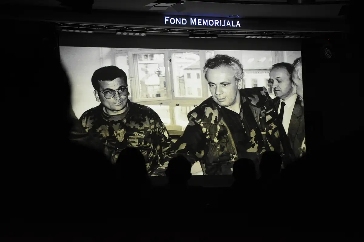 AA 20230309 30525795 30525783 BIH DOKUMENTARNI FILM NA KROVU SVIJETA ALAGIC PREMIJERNO PRIKAZAN U SARAJEVU
