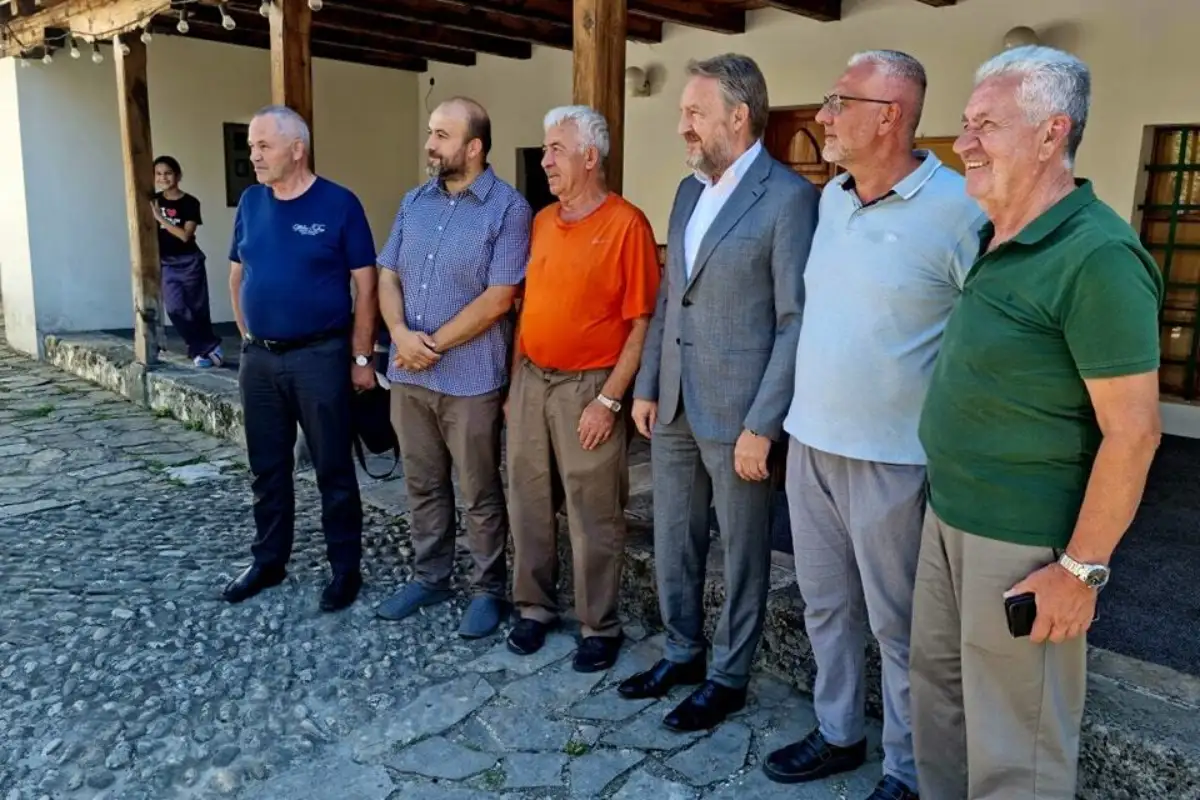 Izetbegovic u mostaru7