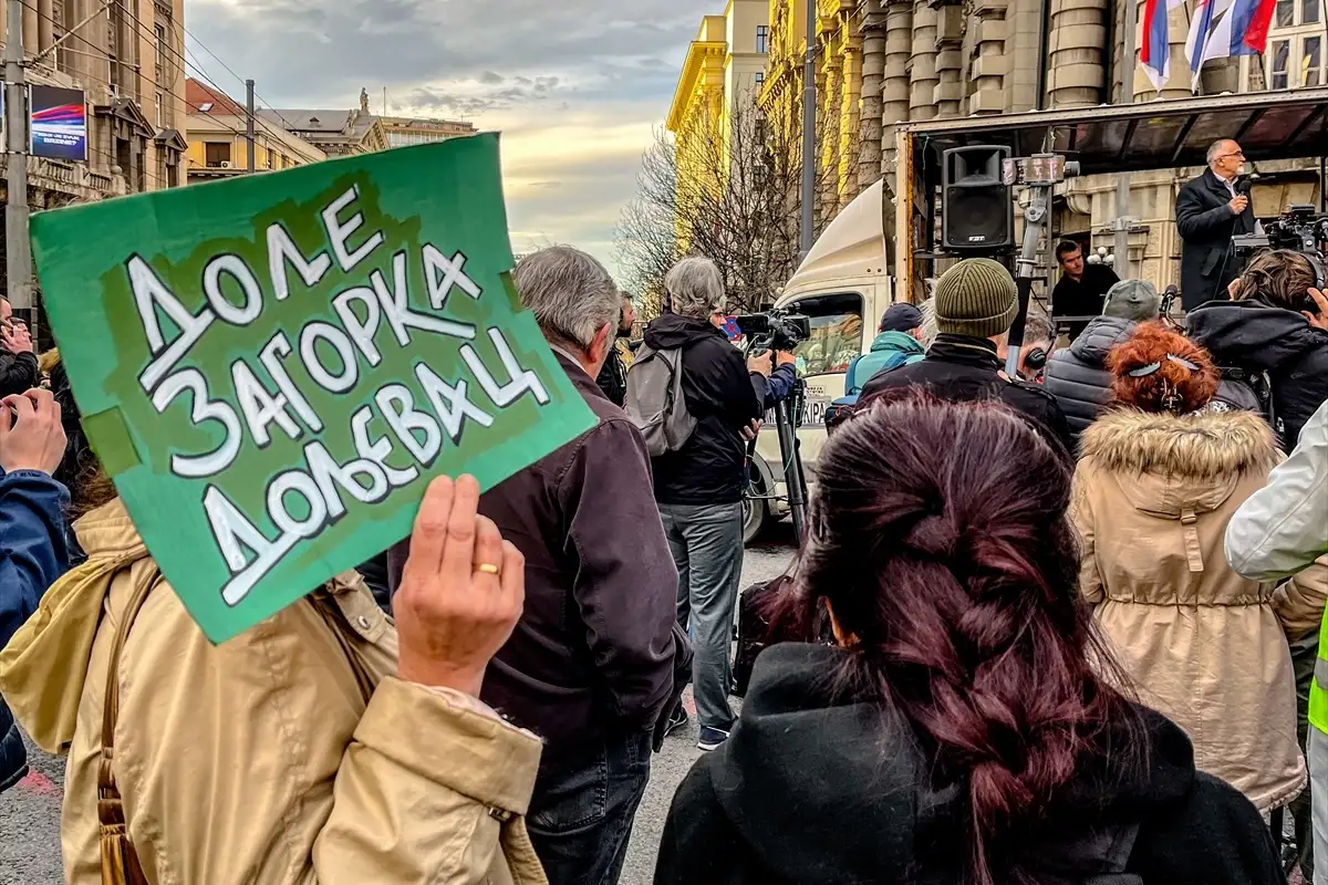 AA 20230310 30535232 30535231 U BEOGRADU SKUP PODRSKE TUZITELJKAMA POZIV NA SVEOBUHVATNI NARODNI BUNT PROTIV REZIMA