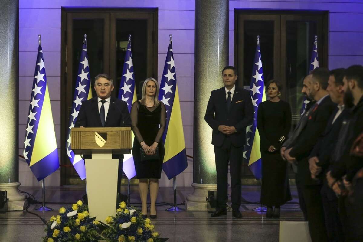 AA 20230301 30448340 30448321 KOMSIC NA PRIJEMU POVODOM 1 MARTA ZNAMO KO JE ZA NEZAVISNOST BIH A KO DA NAM STRANCI I SUSJEDI MIJENJAJU ZAKONE