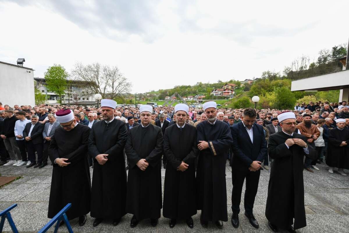Harun Zahirovic Klanjana dzenaza 4