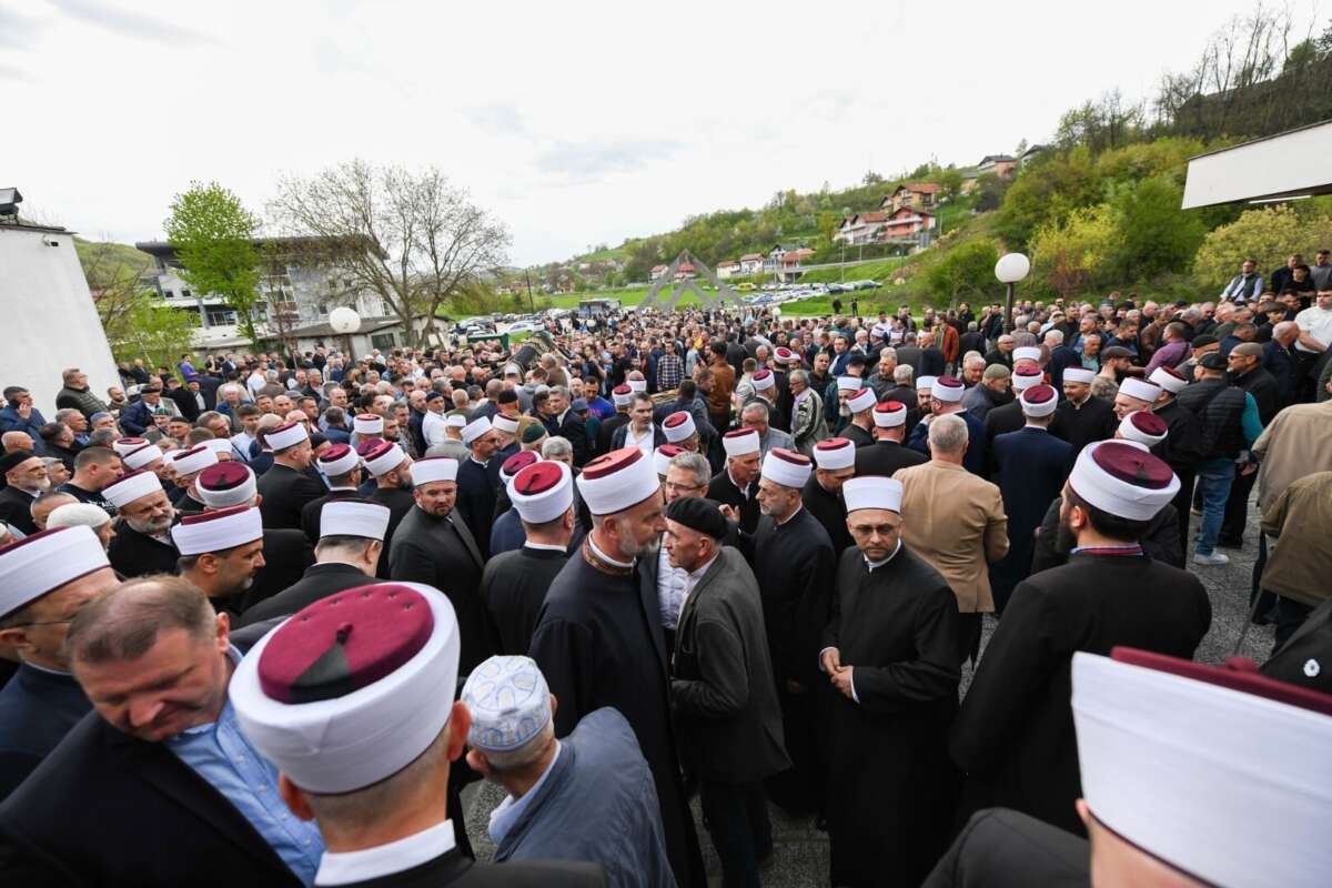 Harun Zahirovic Klanjana dzenaza