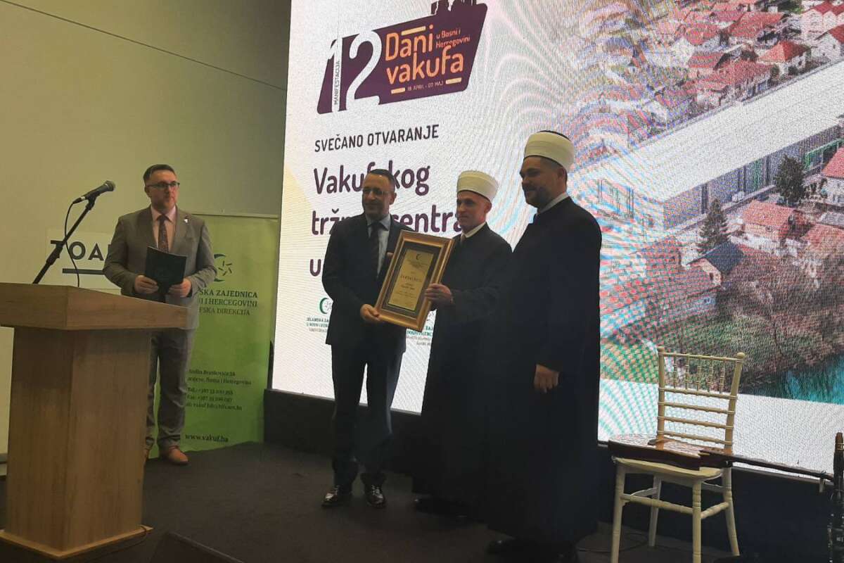 SANSKI MOST: OTVOREN VAKUFSKI TRŽNI CENTAR