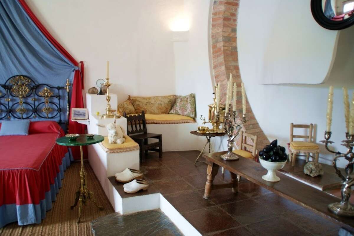 Salvador Dali kuca6