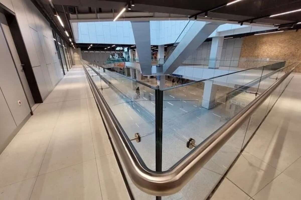 Terminal 4