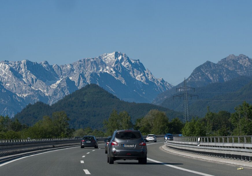 Autobahn autocesta njemacka 872x610