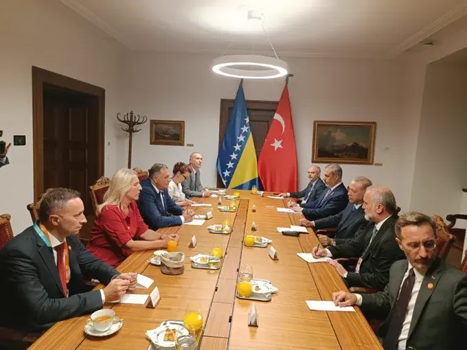 Dodik erdogan madarska