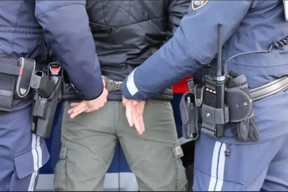 Policija njemacka hapsenje