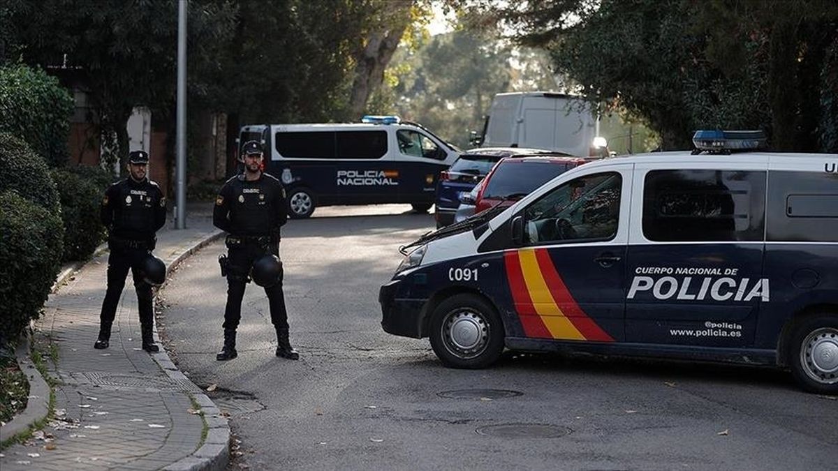 Policija spanija AA