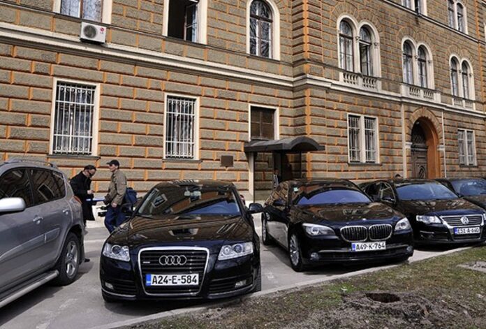 Predsjednistvo bih voznipark 696x471