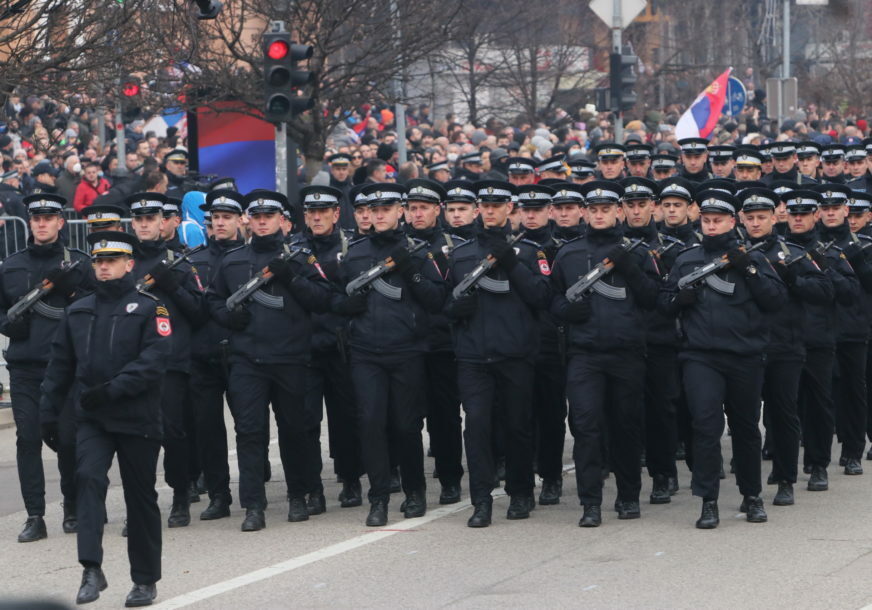 Srpska defile 9 januar 872x610